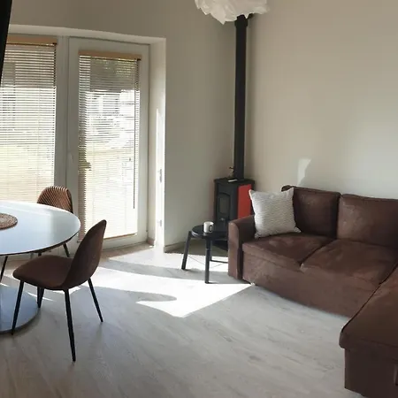 Nedidelis, Jaukus Namelis Palangoje, Ciki Puki * Palanga