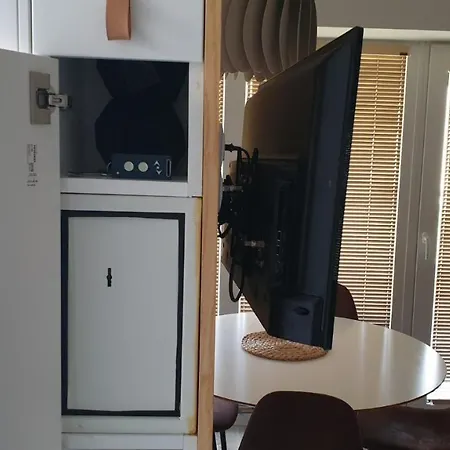 Nedidelis, Jaukus Namelis Palangoje, Ciki Puki